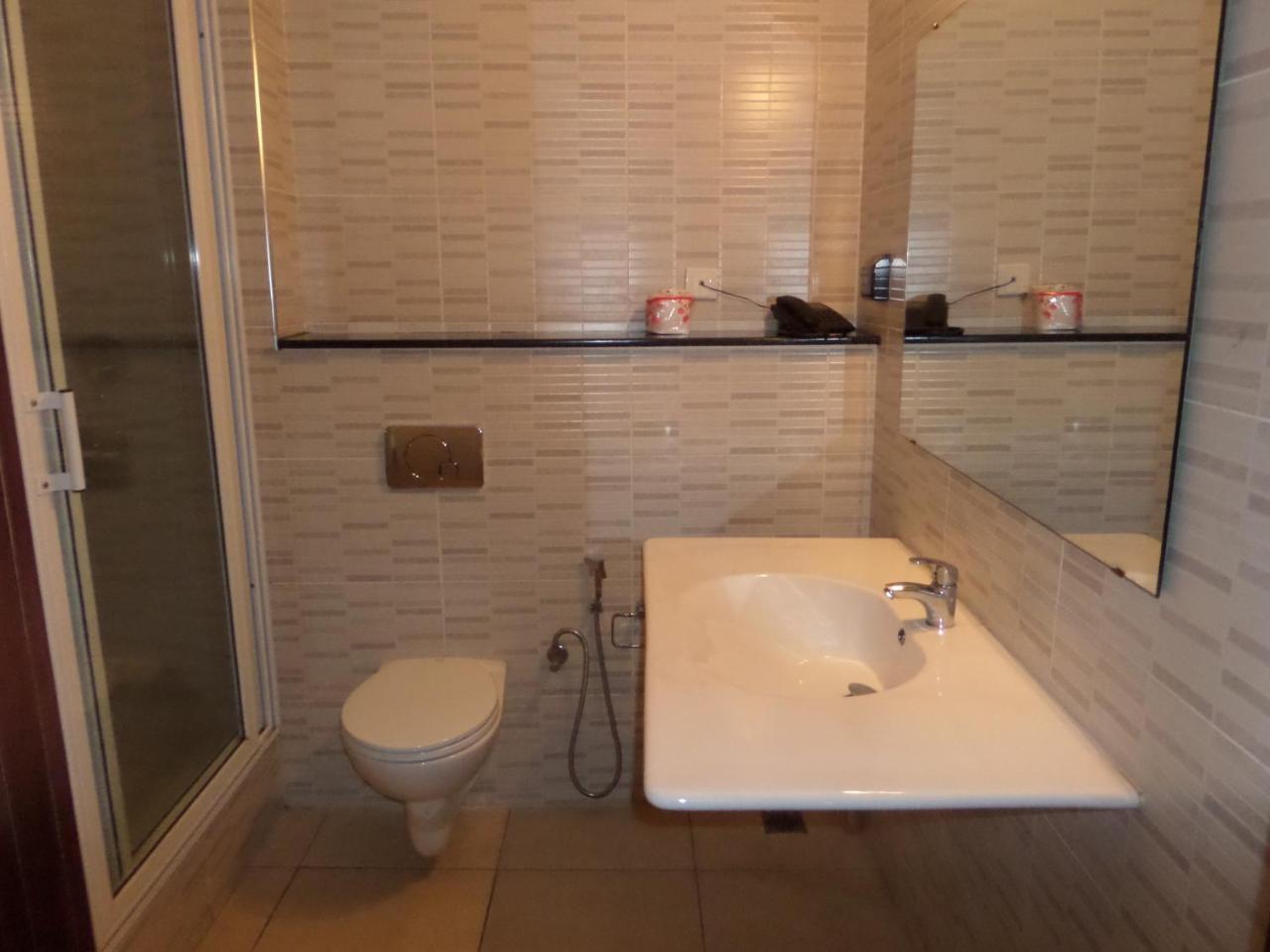 Hotel Newcastle Lagos Ruang foto